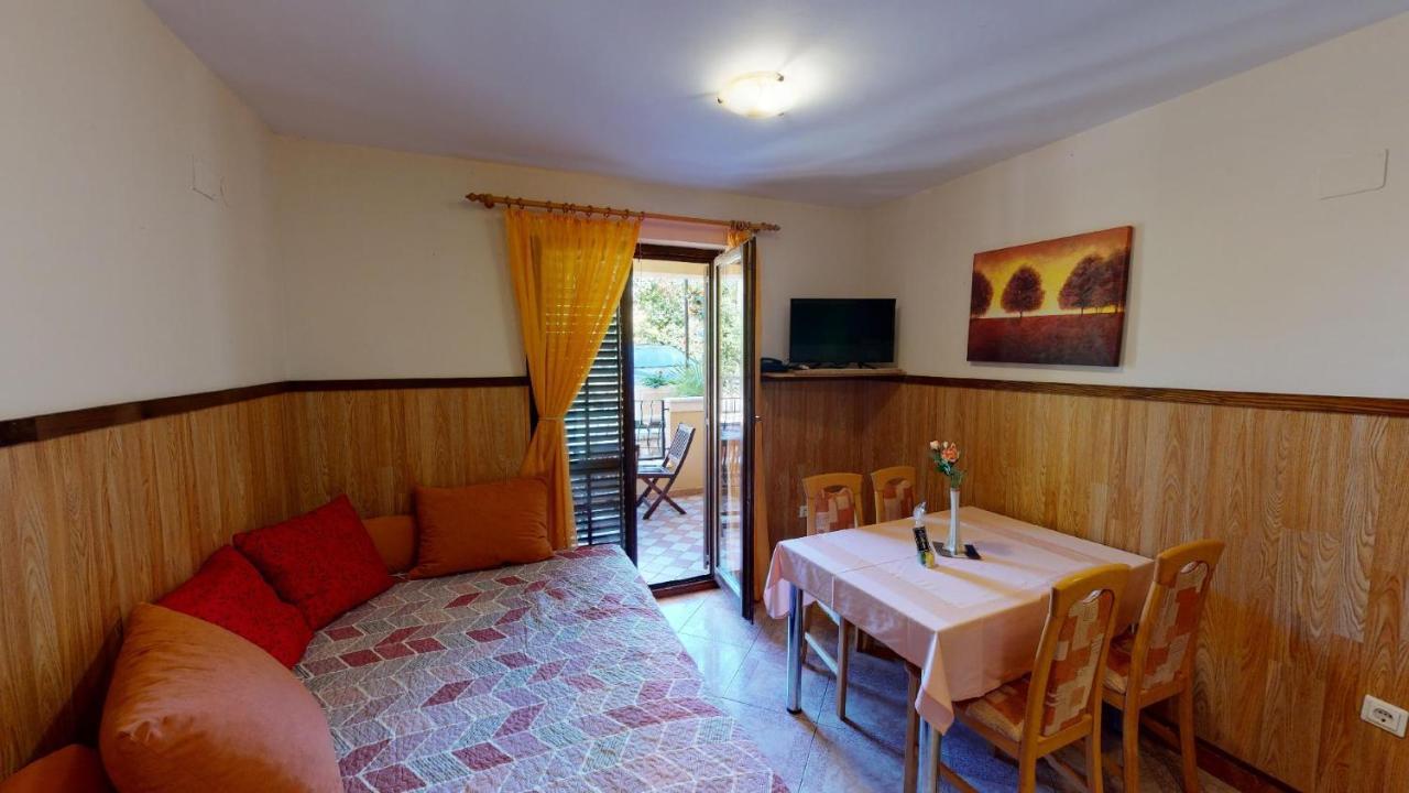 Casa Del Sol Bed&Breakfast Sukošan Exterior foto